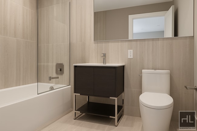 Building Photo - BRUCKNER BOULEVARD Rental