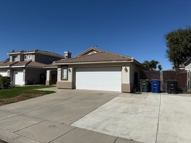 Photo - Single Story 4-bedroom home in Sylvan Scho...