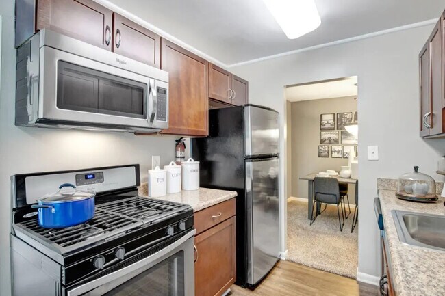 Photo - 8511 Bauer Dr Unit West Springfield 8511 T3