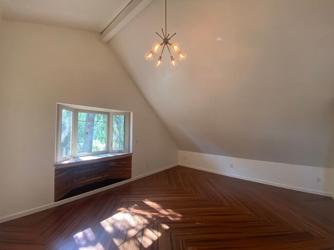 Photo - 14002 Hemlock Dr