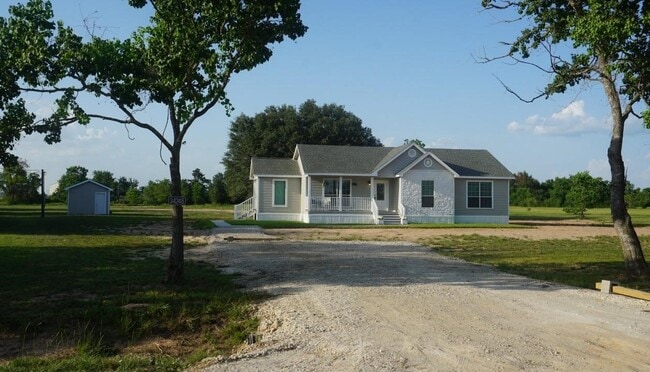 Building Photo - 34248 Pine Ridge Rd Rental