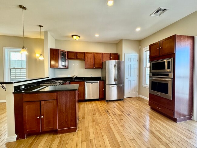 Photo - 22 Elmore St Unit 3