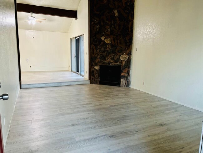 Photo - 2930 Lerwick Rd