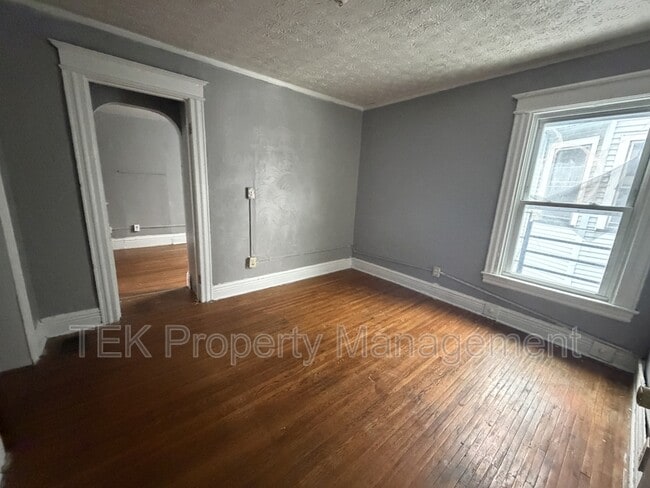 Photo - 195 Parsells Ave