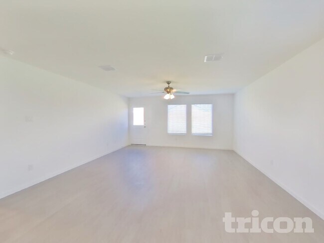 Photo - 1616 Parlier St