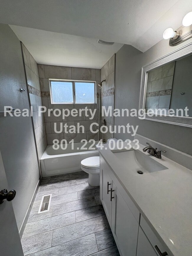 Photo - 1474 N 375 W
