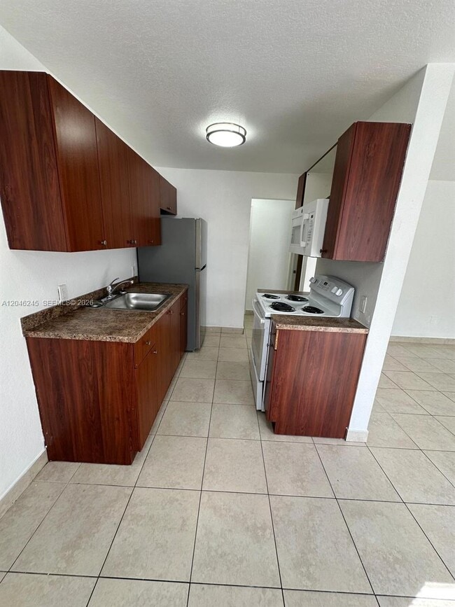 Photo - 16120 NE 19th Pl Unidad 3