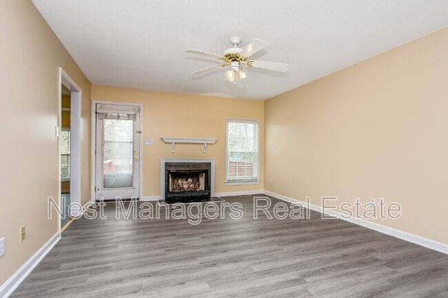 Photo - 3813 Constance Rd