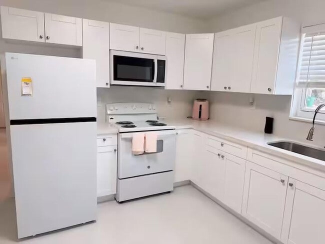 Photo - 1720 NE 146th St