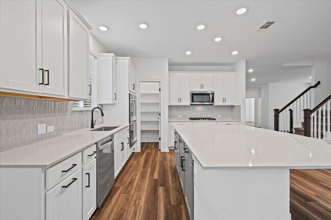 Photo - 309 Harbors Ln