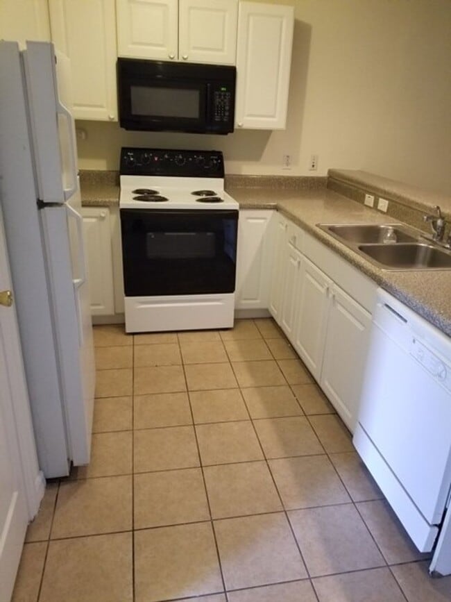 Photo - 525-529 Glendale Avenue Unit 529 Glendale Avenue