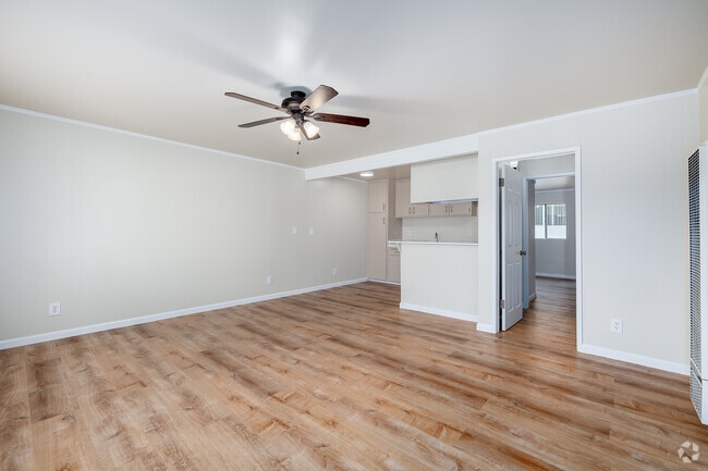 1BR, 1BA - 700SF - Living Room - 14624 Gault St