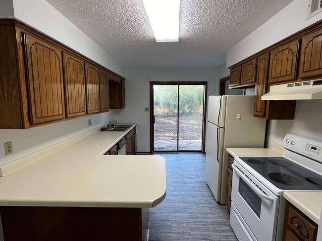 Photo - 92 N Josephine Unit 1