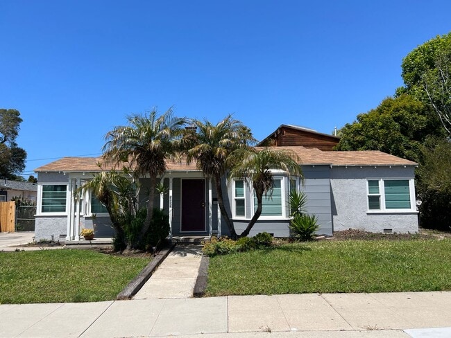 Building Photo - 3 Bedroom Midtown Ventura 1938 Charmer! Rental