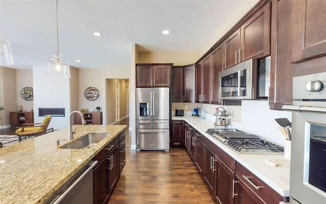 Photo - Beautiful Shadow Ridge Home in Spanish Spr...