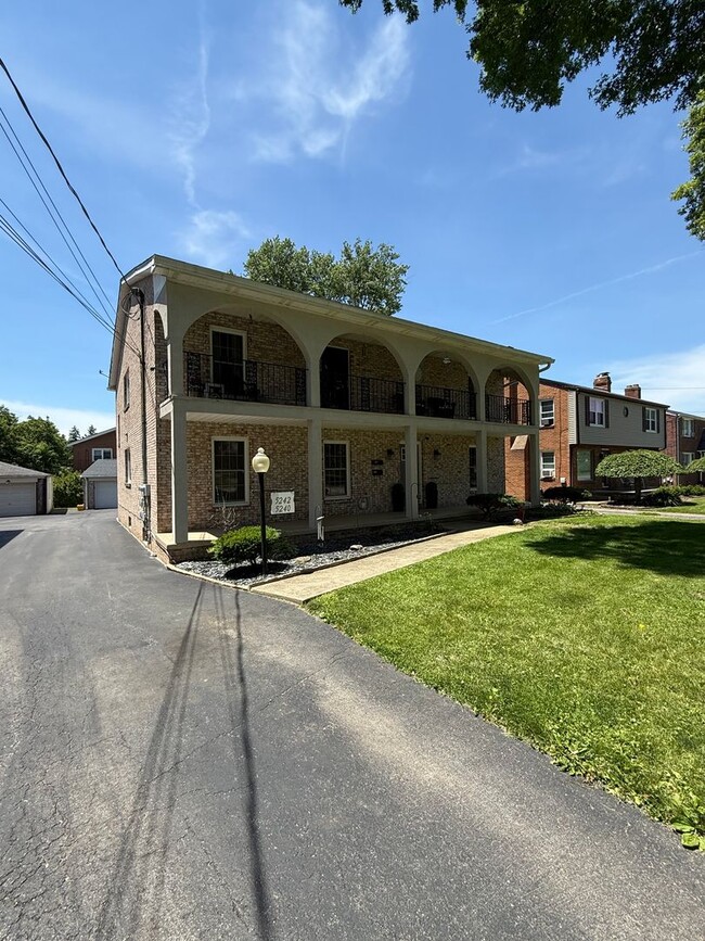 5240-5242-5242 Old Oxford Ln Unit 5242
