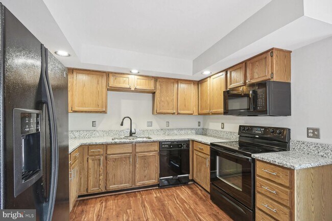 Photo - 46577 Broadspear Terrace