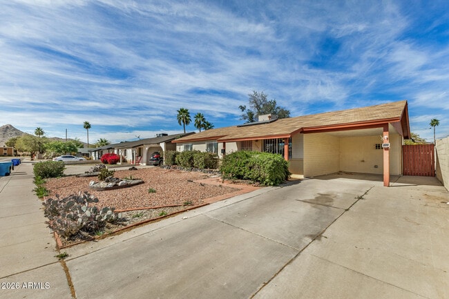 Photo - 3234 E Friess Dr