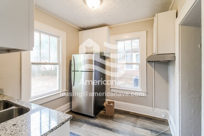 Photo - 2795 Cherry Ave