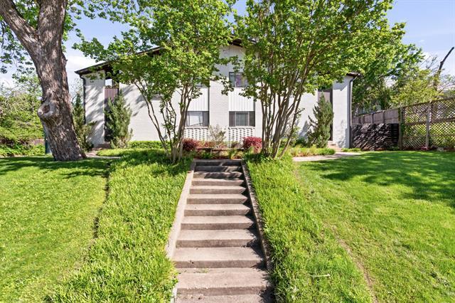 Building Photo - 5722 Gaston Ave Unit A
