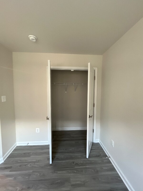 3418 Chester Aly