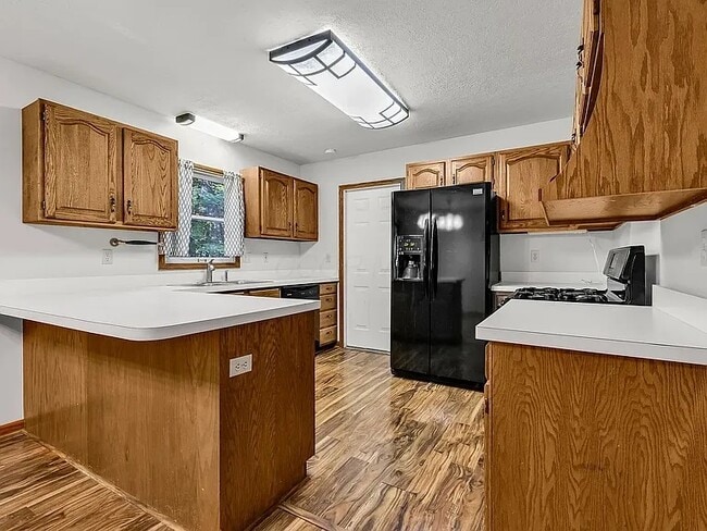 Photo - 428 Grand Ridge Dr