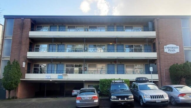 Building Photo - 1 bedroom in Seattle WA 98105 Unit 1 bedroom, 1 bath Rental