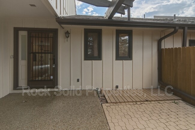 Photo - 5416 Meadowbrook Dr