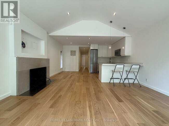 Photo - 1-80 ROCKWELL AVENUE