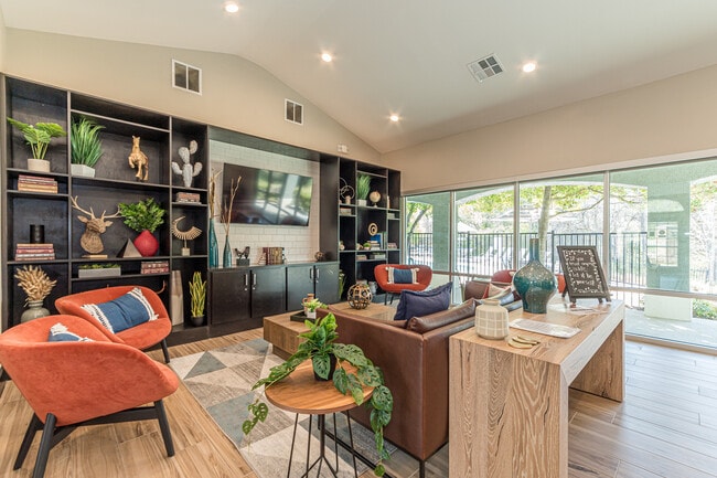Kinwood Apartments