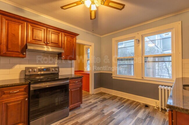 Photo - 35 Outlook Ave Unit 1