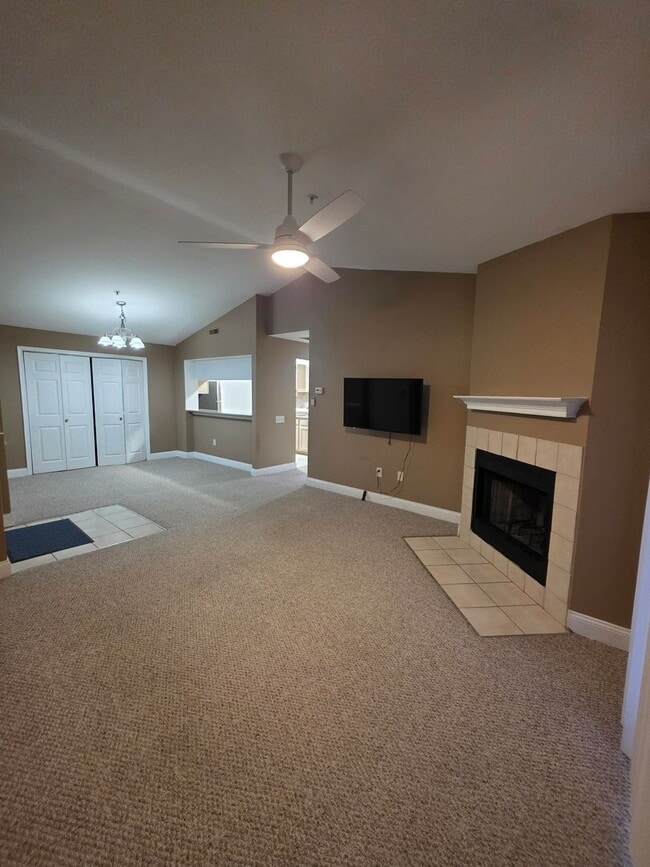 Photo - Waters Edge Condos Unidad 260