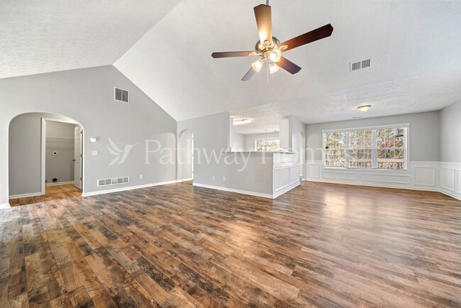 Photo - 187 Berkley Dr