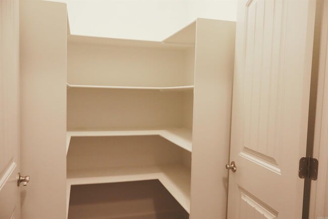 Photo - 205 Windcrest Cir