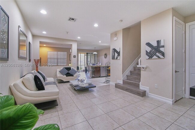 129 Riverwalk Cir E