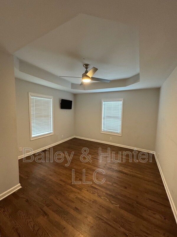 Photo - 85 Meldon Ave SE