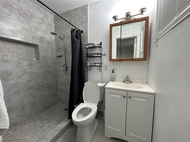 571 SW 29th Terrace
