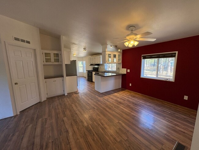 Photo - CHECK OUT THIS SPACIOUS SINGLE FAMILY HOME IN DESCHUTES RIVER WOODS ON 0.96 ACRES!