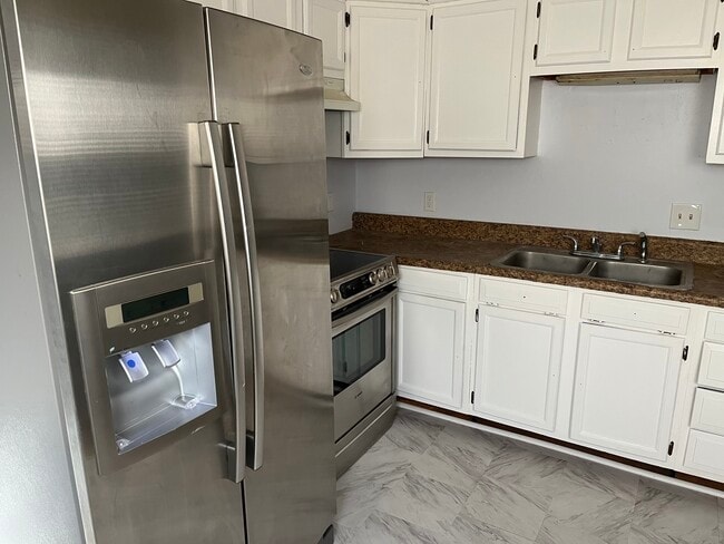 Building Photo - 2009 Mclain Street Unit #B Rental