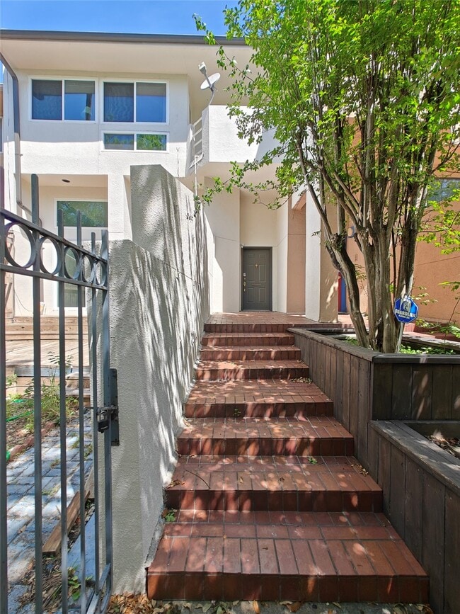 Photo - 3516 Bellaire Blvd Condo