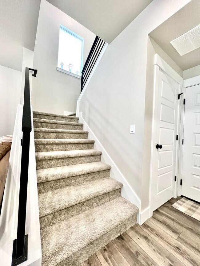 Photo - Peregrine Townhomes