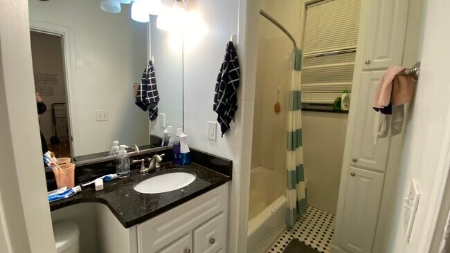 Photo - 55 Hemenway St Unidad 2