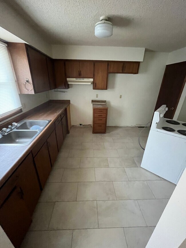 Photo - 2221-2221 Davis St Unit 2221 Davis