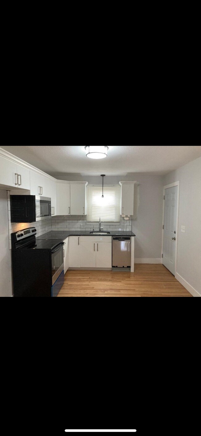 Photo - 76 Darling St Unit Apt A