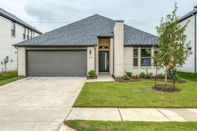 Building Photo - 5211 Bellhurst Dr