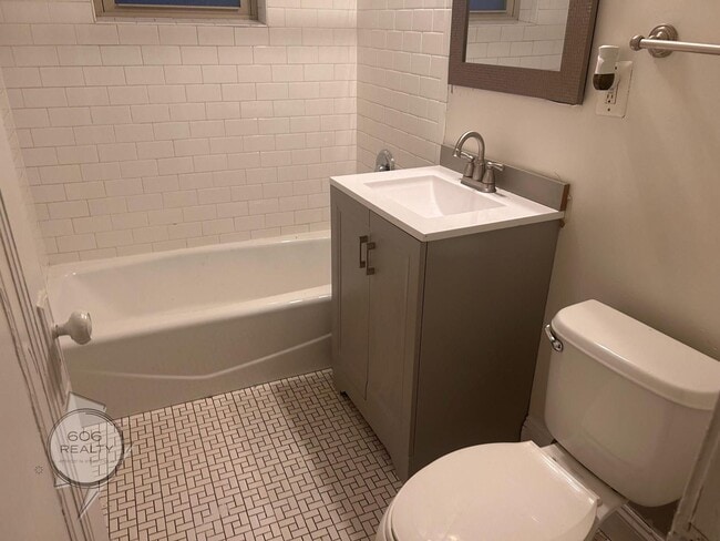 Photo - Large, 1bd/1ba in Oak Park, Great Location!! Unit 08-03