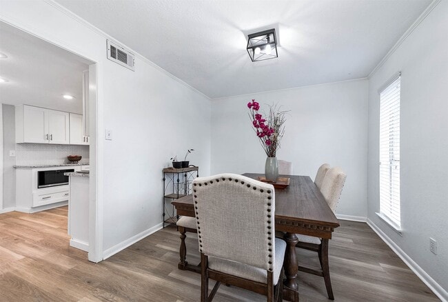 Photo - 26715 Maplewood Dr