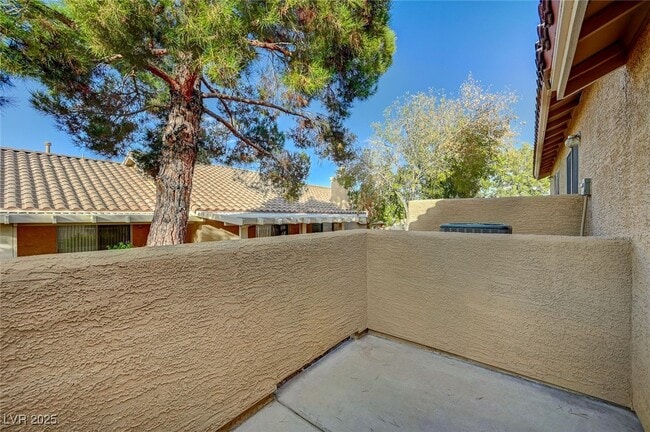 Building Photo - 9300 Mt Cash Ave