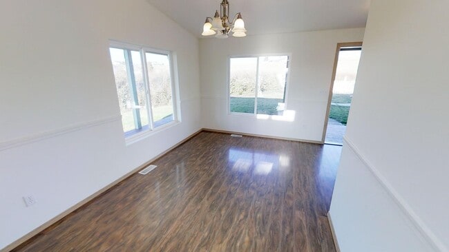 Photo - 794 N Holbrook Rd
