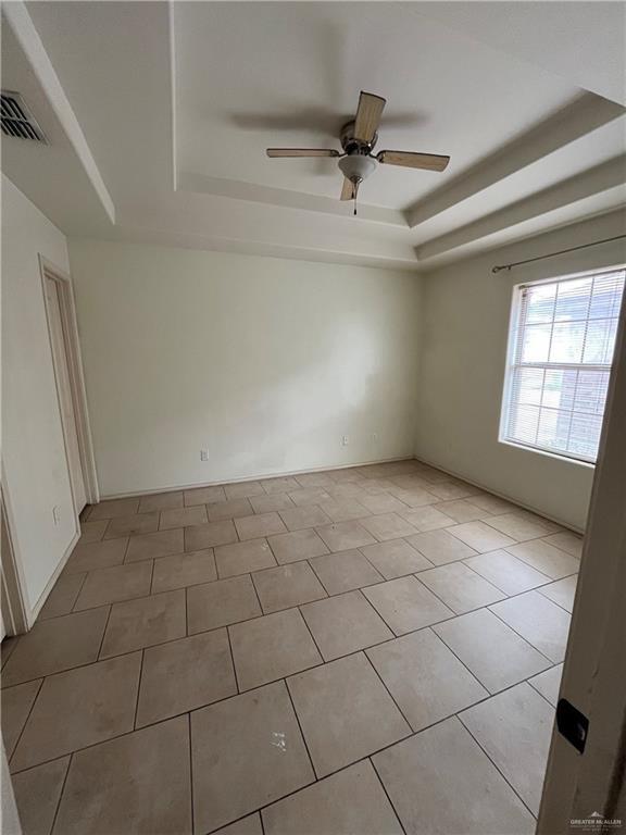 Photo - 7 W Daffodil Ave